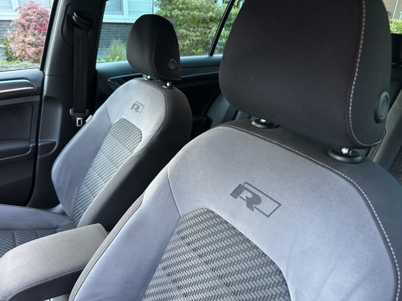 Volkswagen Golf 1.4 TSI 125pk 5D 2017 Grijs 2x R-line