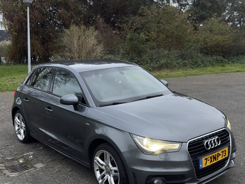 Audi A1 1.2 Tfsi (donkergrijs) Sportback PRO 2x S-Line