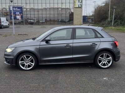 Audi A1 1.2 Tfsi (donkergrijs) Sportback PRO 2x S-Line