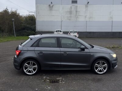 Audi A1 1.2 Tfsi (donkergrijs) Sportback PRO 2x S-Line