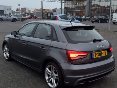 Audi A1 1.2 Tfsi (donkergrijs) Sportback PRO 2x S-Line