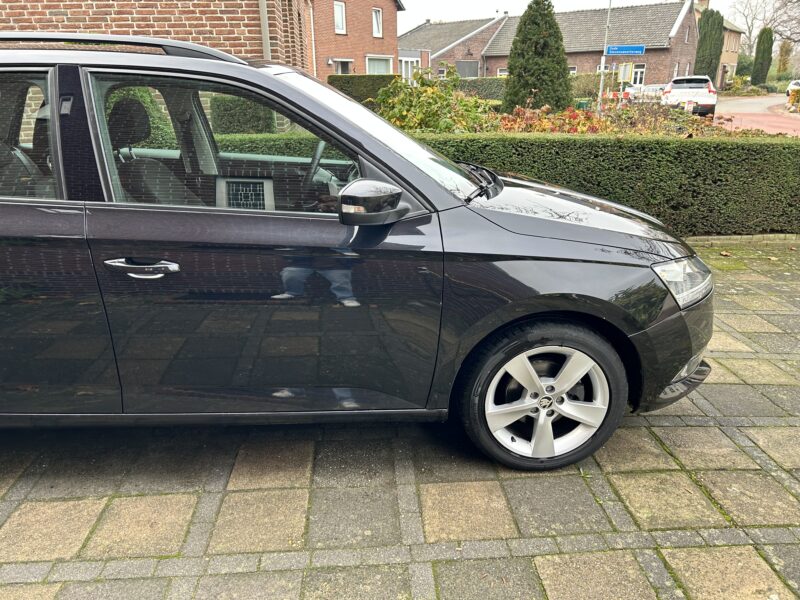 Skoda fabia 1.0tsi 2020