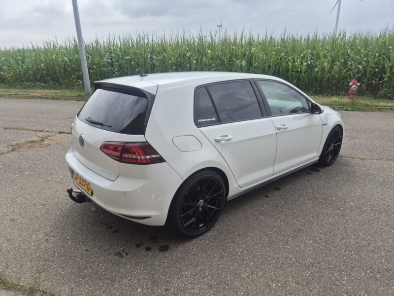 VW Golf 7 GTE 2016