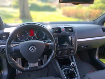 Volkswagen Golf 5 GTI - 300PK