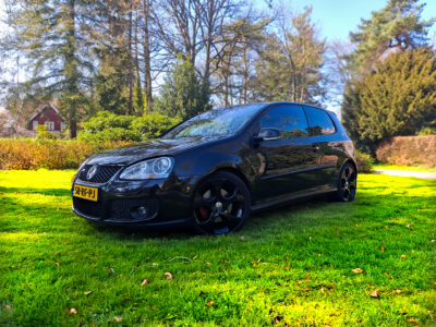 Volkswagen Golf 5 GTI - 300PK