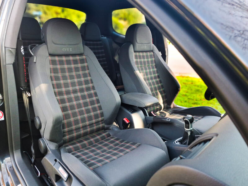 Volkswagen Golf 5 GTI - 300PK