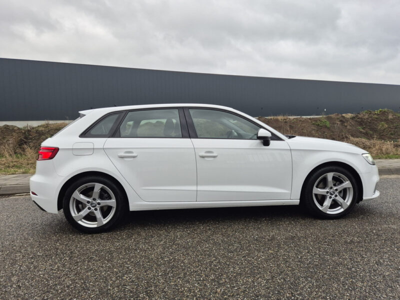 Audi A3 30 TFSI Sport LE