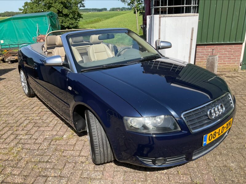 Audi A4 2.4 V6 Cabrio