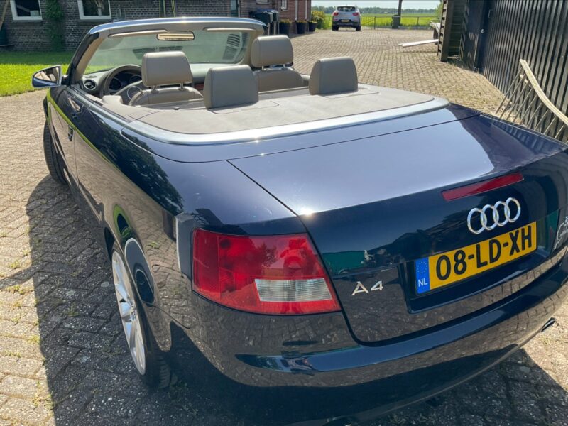 Audi A4 2.4 V6 Cabrio